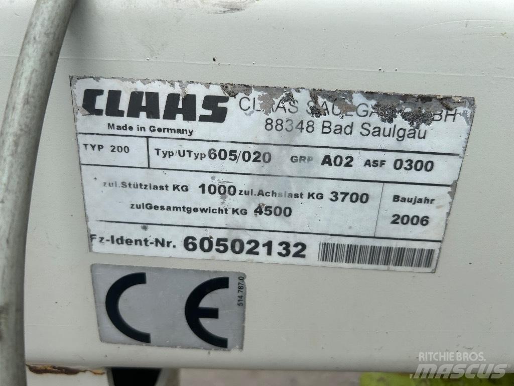 CLAAS Liner 3000 Rastrillos y henificadores