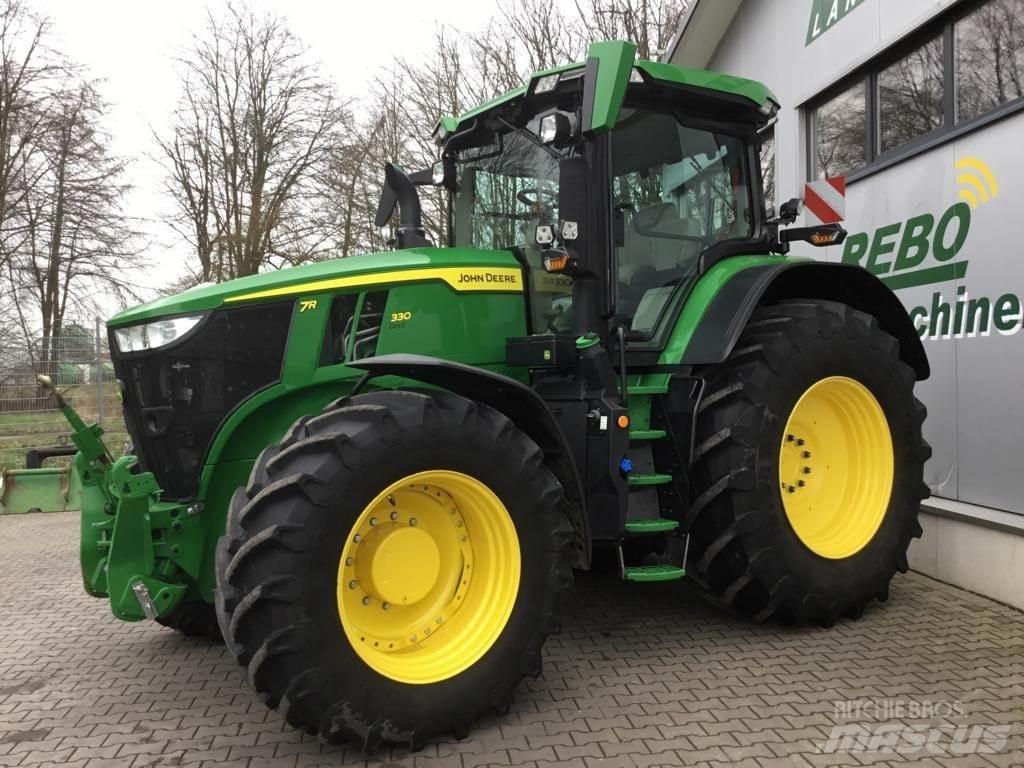 John Deere 7R330 Tractores