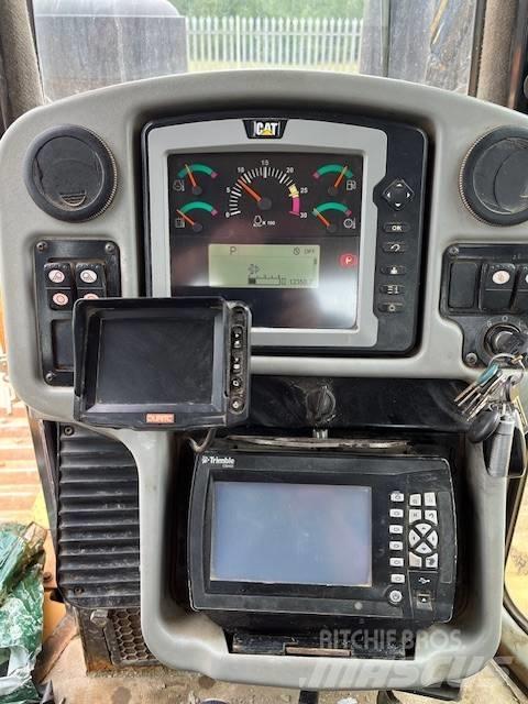 CAT D 6 T LGP Buldozer sobre oruga