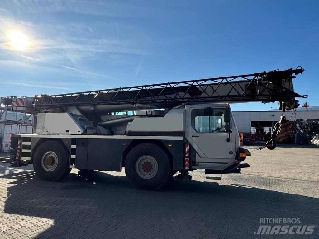 Liebherr LTM 1030-2 Grúas todo terreno