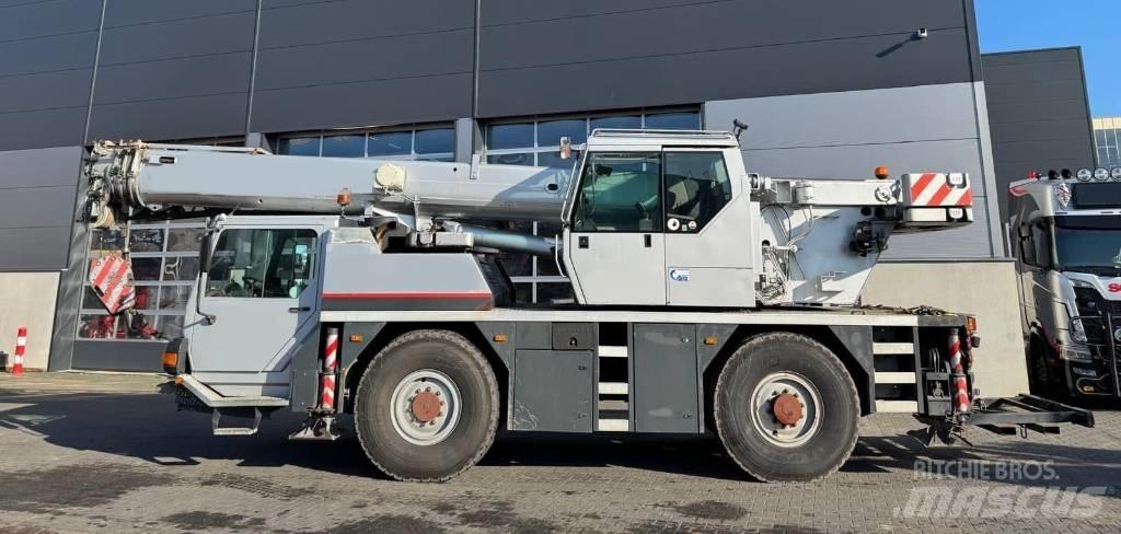 Liebherr LTM 1030-2 Grúas todo terreno
