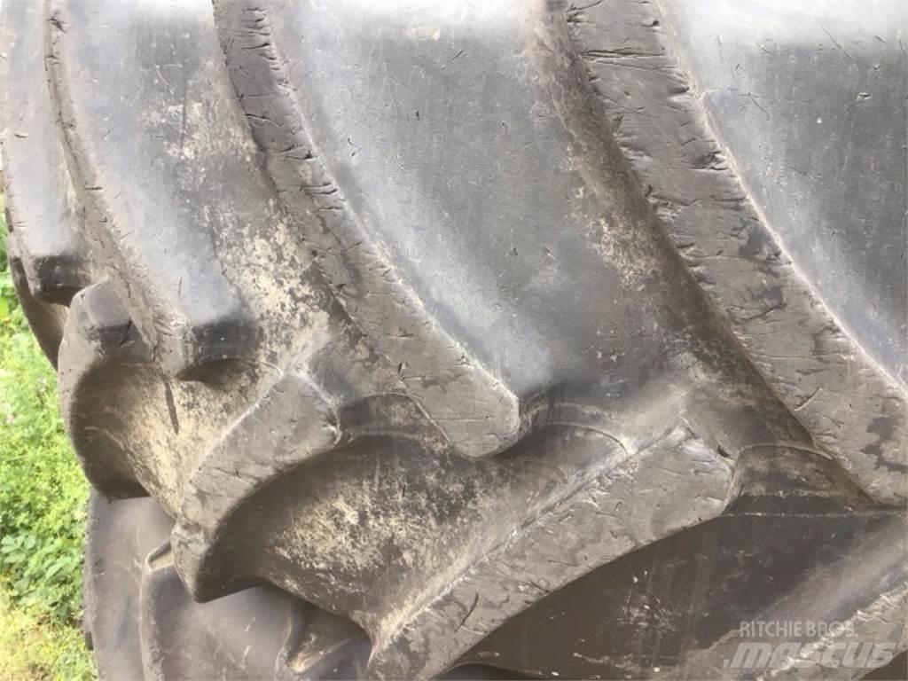 Mitas 680/80R42 Neumáticos, ruedas y llantas