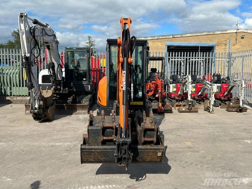 Doosan DX 27 Z Mini excavadoras < 7t