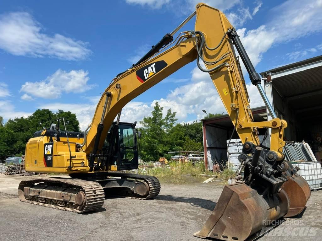 CAT 326 F L Excavadoras de cadenas