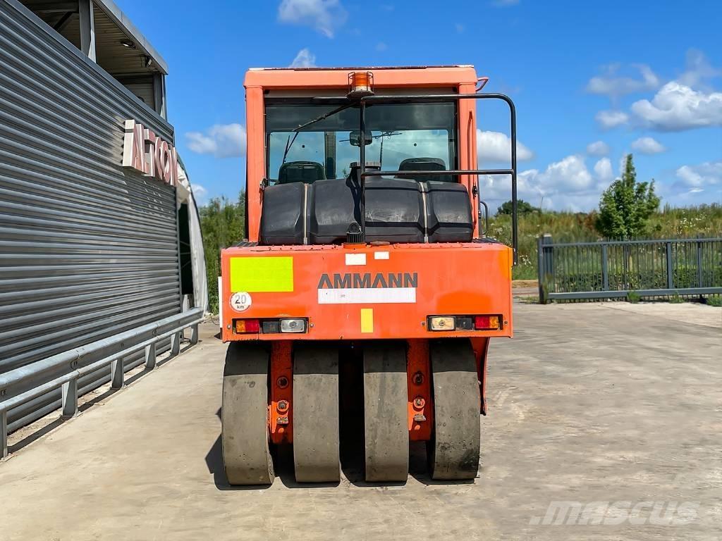 Ammann AP 240 Rodillos sobre neumáticos