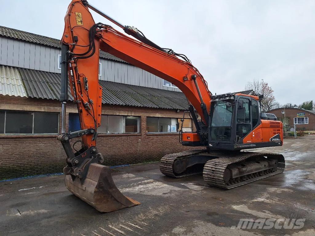 Doosan DX235NLC-5 Excavadoras de cadenas