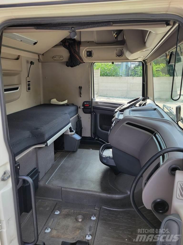 DAF XF 106 - XF106 Cabinas e interior