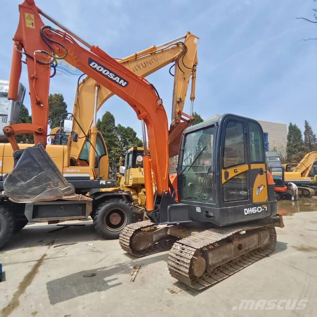 Doosan DH 60-7 Mini excavadoras < 7t