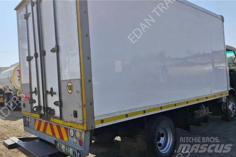 Isuzu NPR 275 Otros camiones
