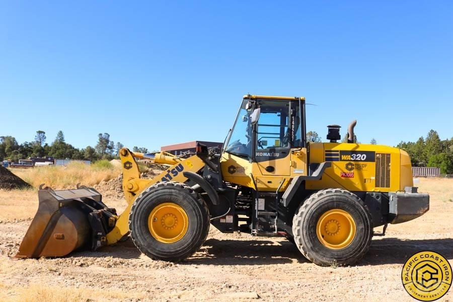 Komatsu WA 320-7 Cargadoras sobre ruedas