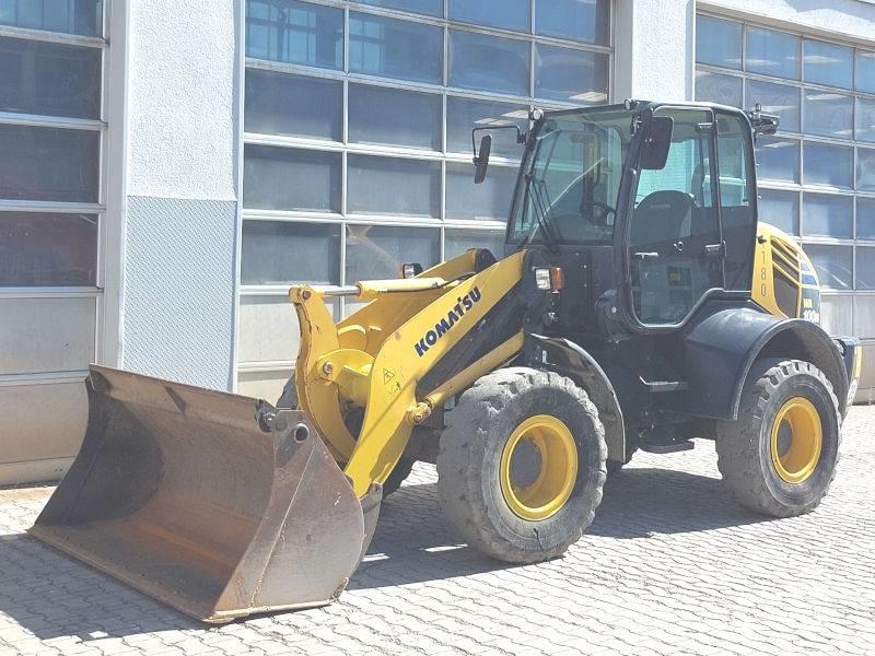 Komatsu WA 100 M-7 Minicargadoras