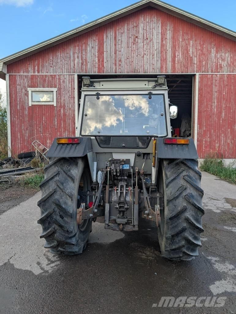 Massey Ferguson 390 Tractores
