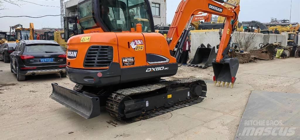 Doosan DX 60 Mini excavadoras < 7t