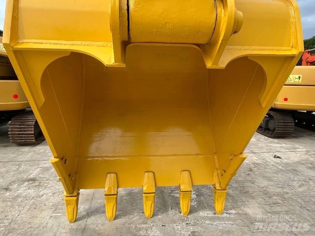 Komatsu PC 400-8 Excavadoras de cadenas