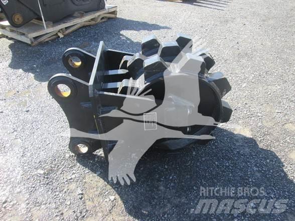  GIYI CAT 320 Neumáticos, ruedas y llantas
