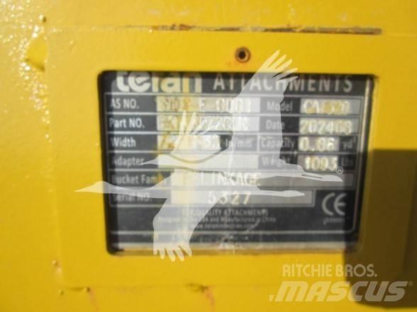 Teran CAT 320 Cucharones