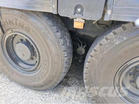 Liebherr LTM 1055-1 Grúas todo terreno