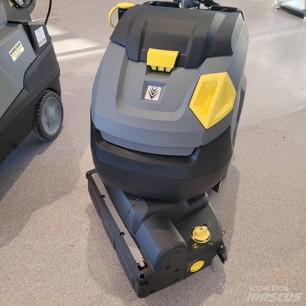 Kärcher BR 45/22 C Barredora fregadora combinada