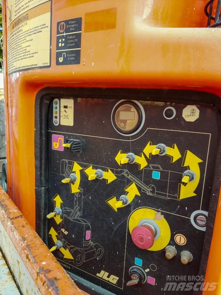 JLG E 300 AJP Plataforma de trabajo articulada