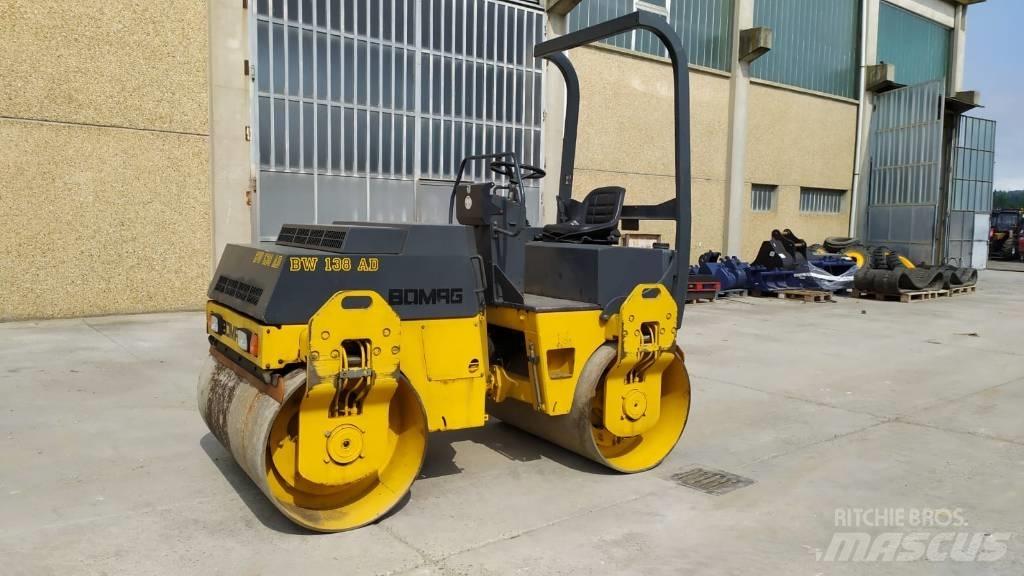 Bomag BW 138 AD Rodillos de doble tambor