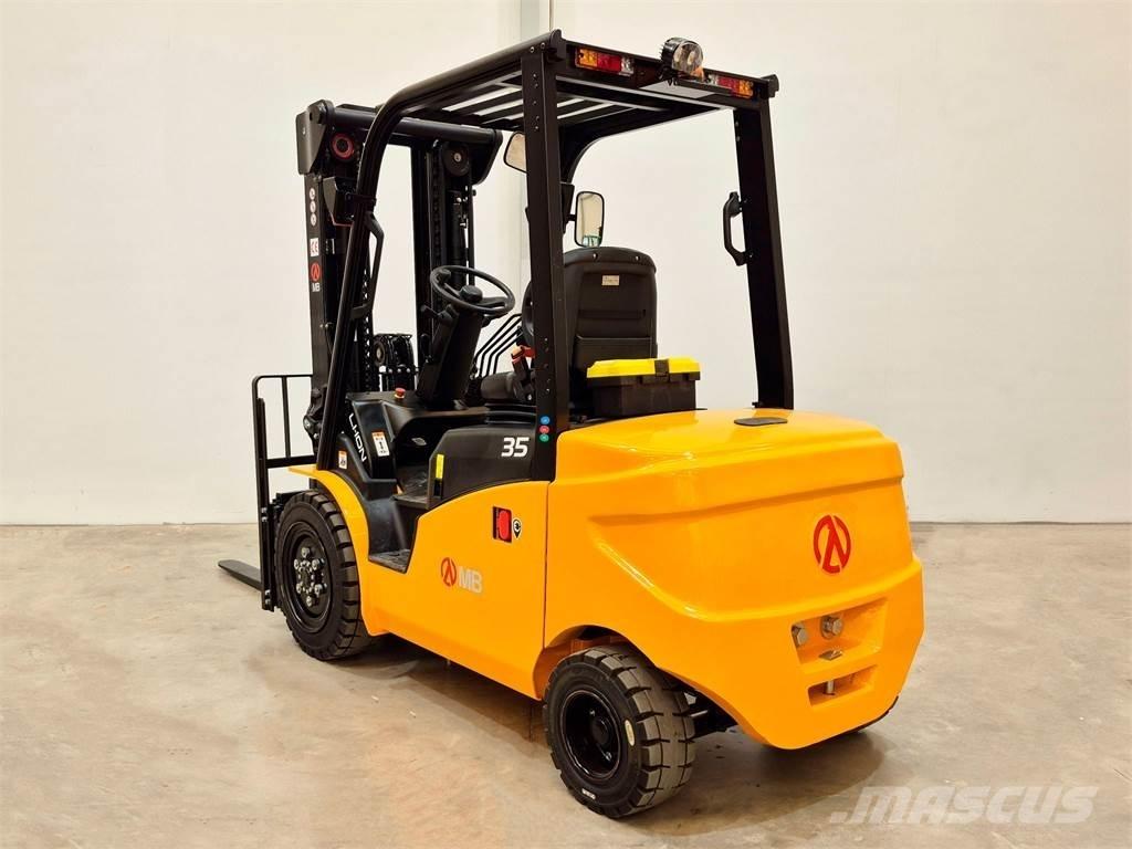  MB Forklift EFL353 Carretillas de horquilla eléctrica