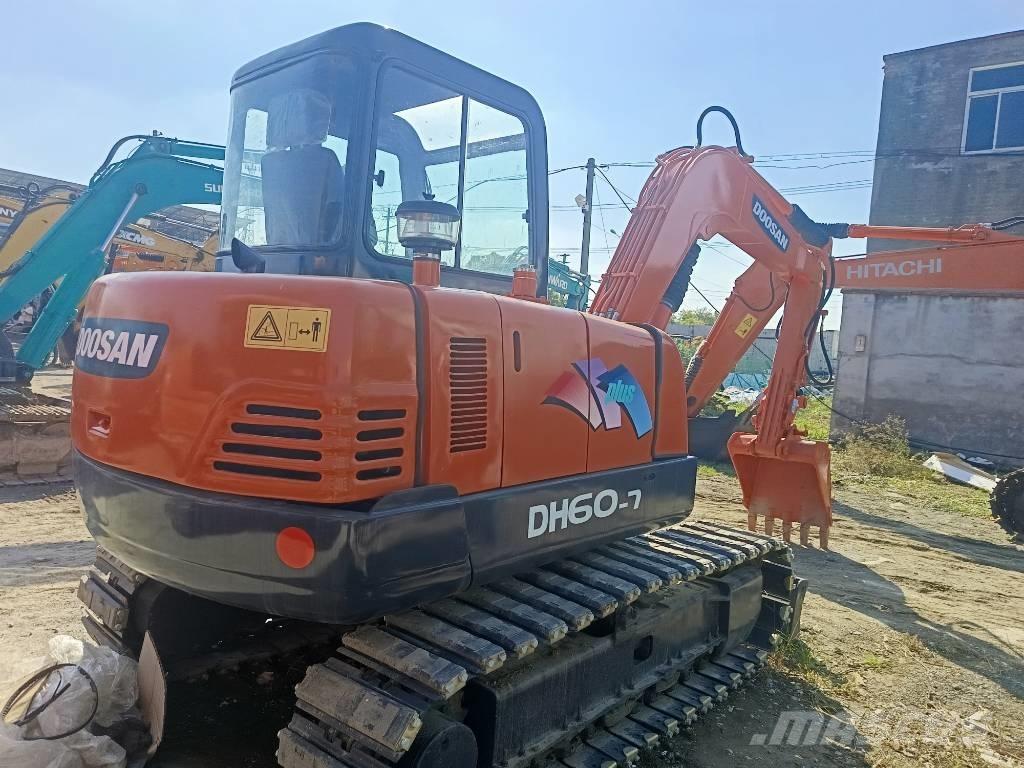 Doosan DH 60-7 Mini excavadoras < 7t