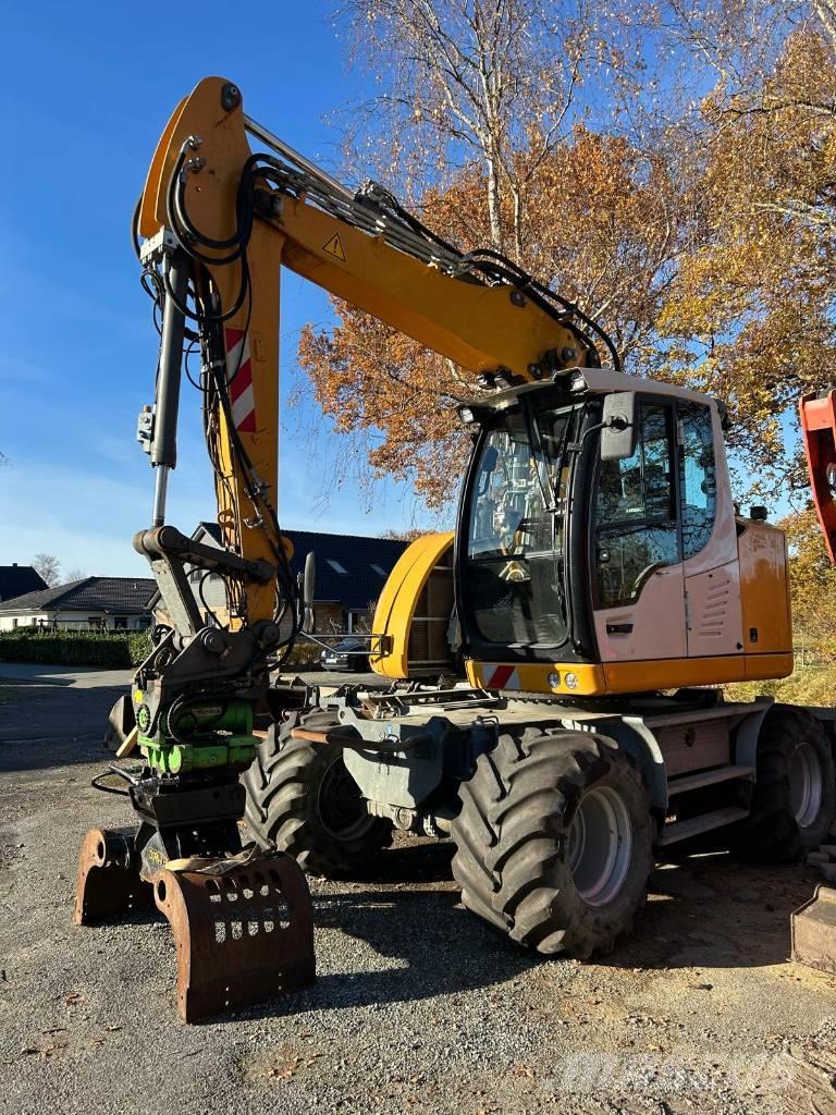 Liebherr 913 compact Excavadoras de ruedas