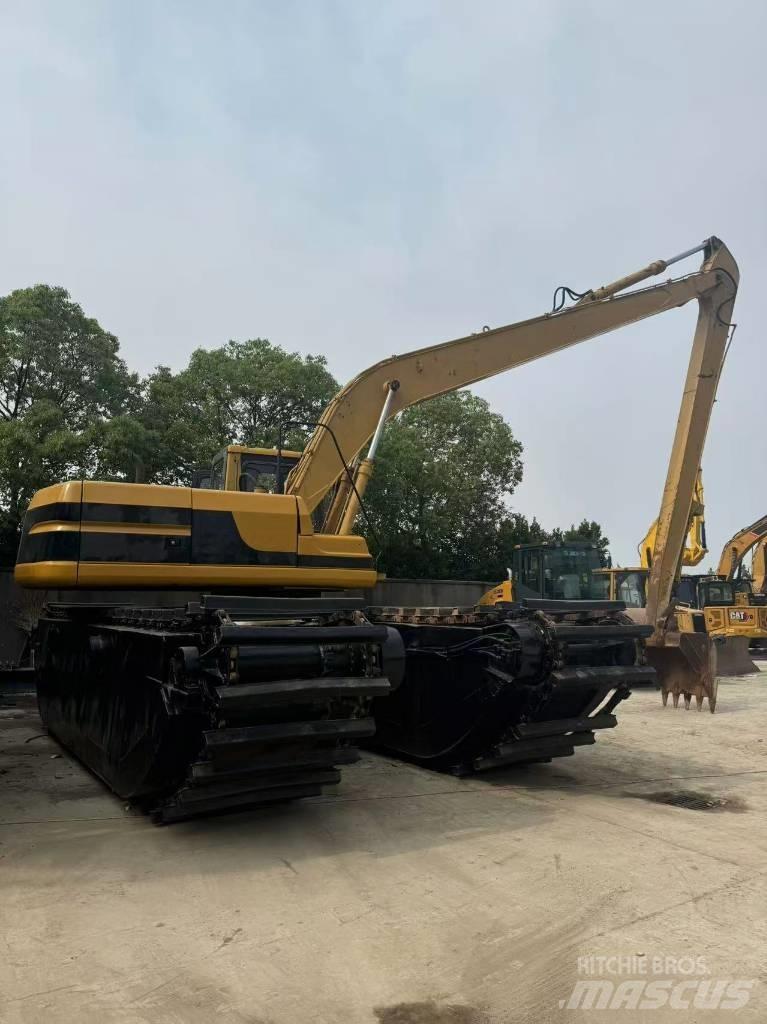 CAT 320B Excavadoras anfibio