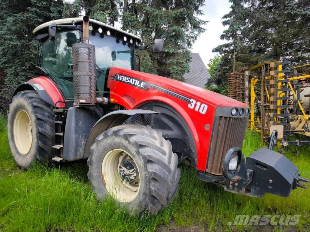 Versatile 310 Tractores