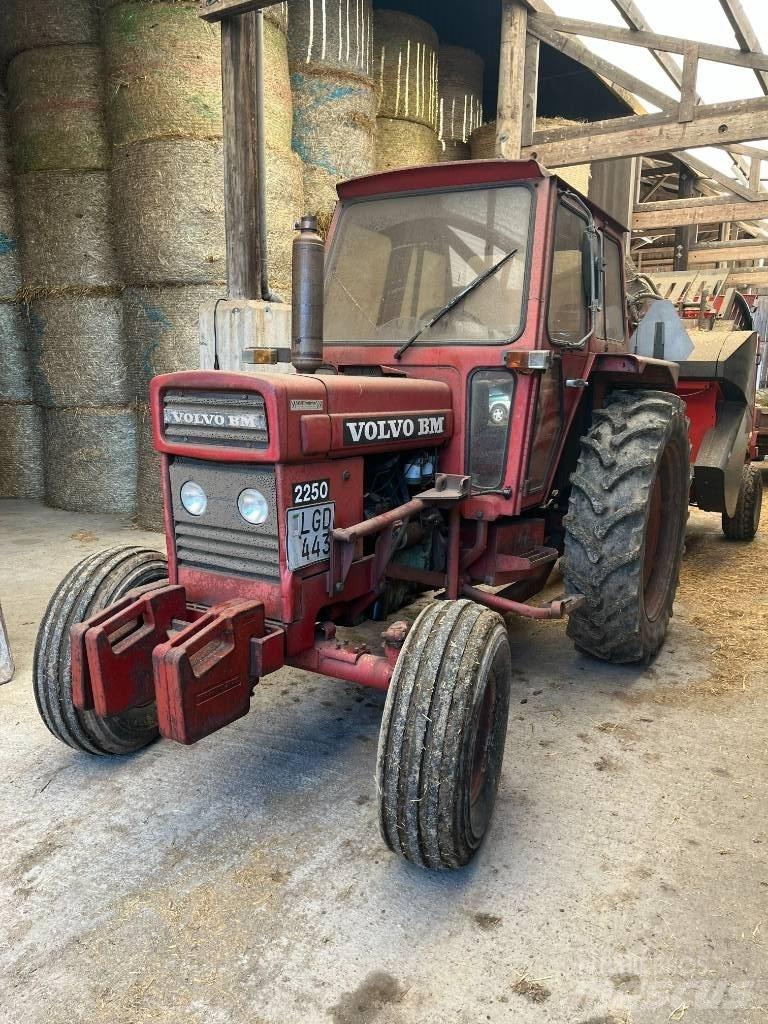 Volvo BM 2250 Tractores