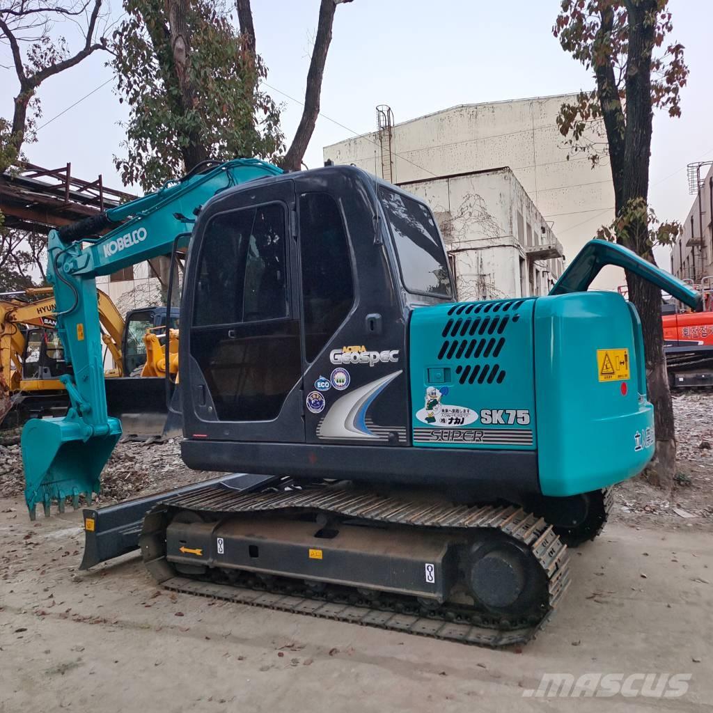 Kobelco SK75 Excavadoras 7t - 12t