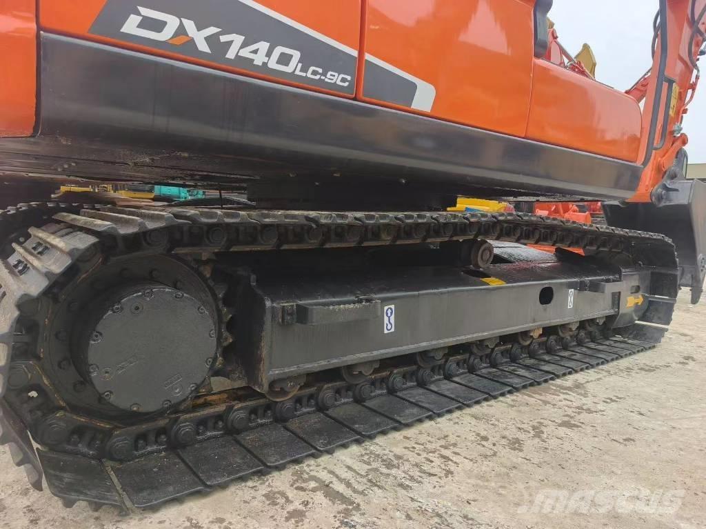 Doosan DX 140 Excavadoras de cadenas