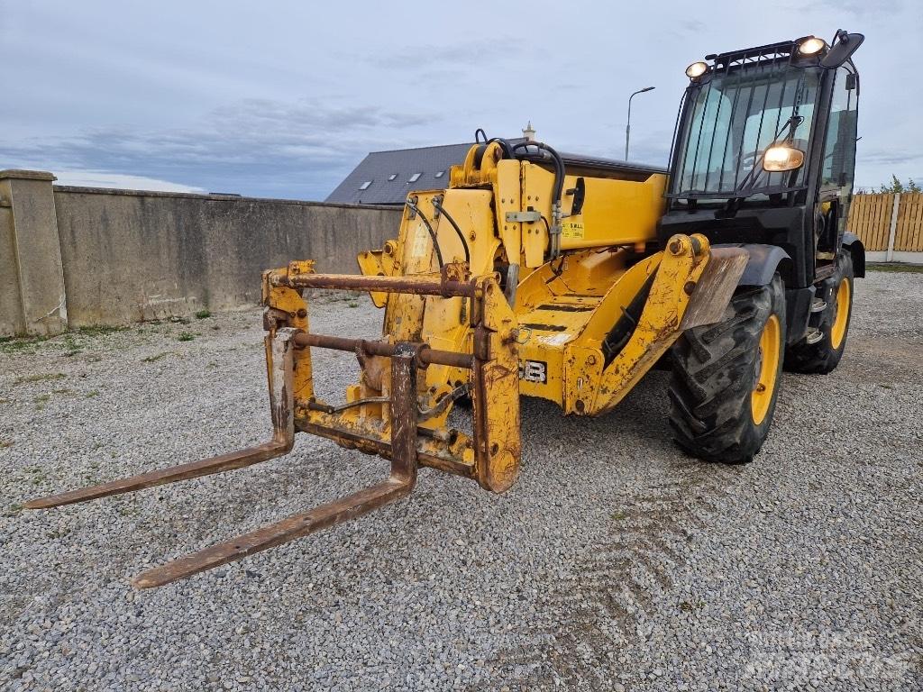 JCB 535-140 Carretillas telescópicas