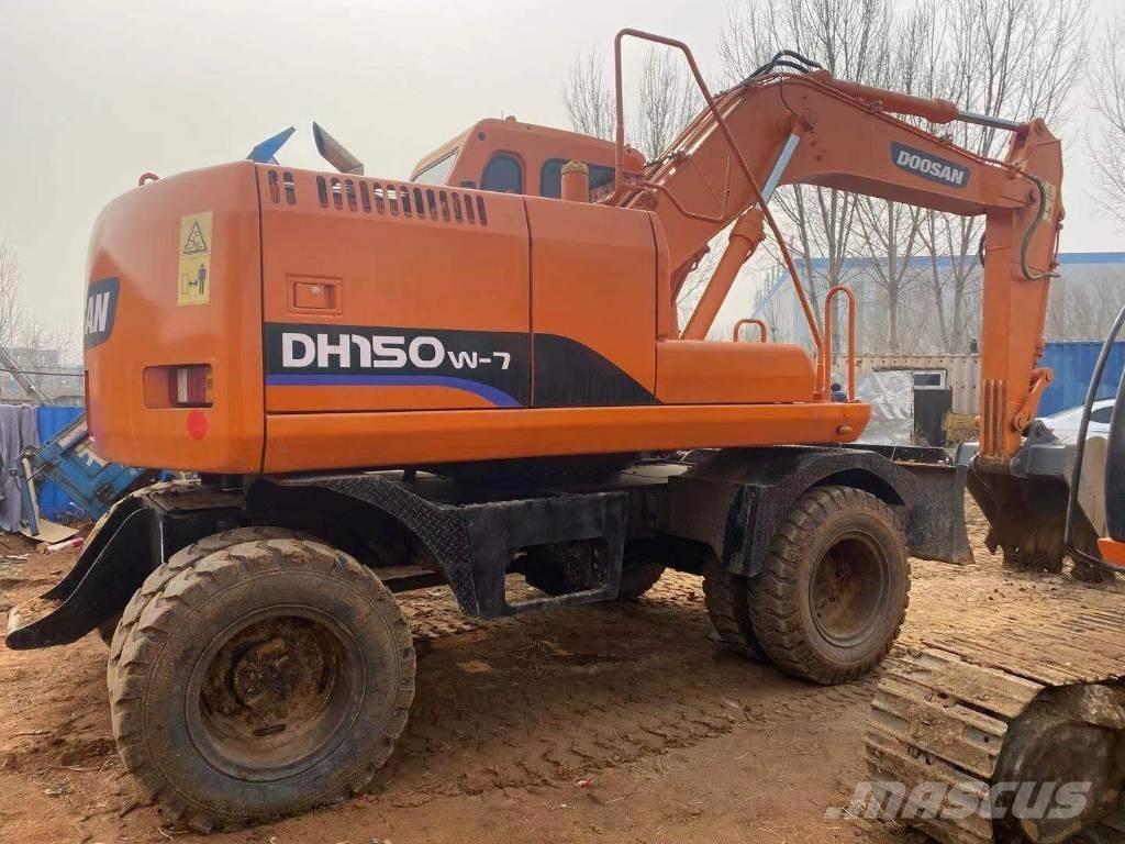 Doosan DH150W Excavadoras de ruedas