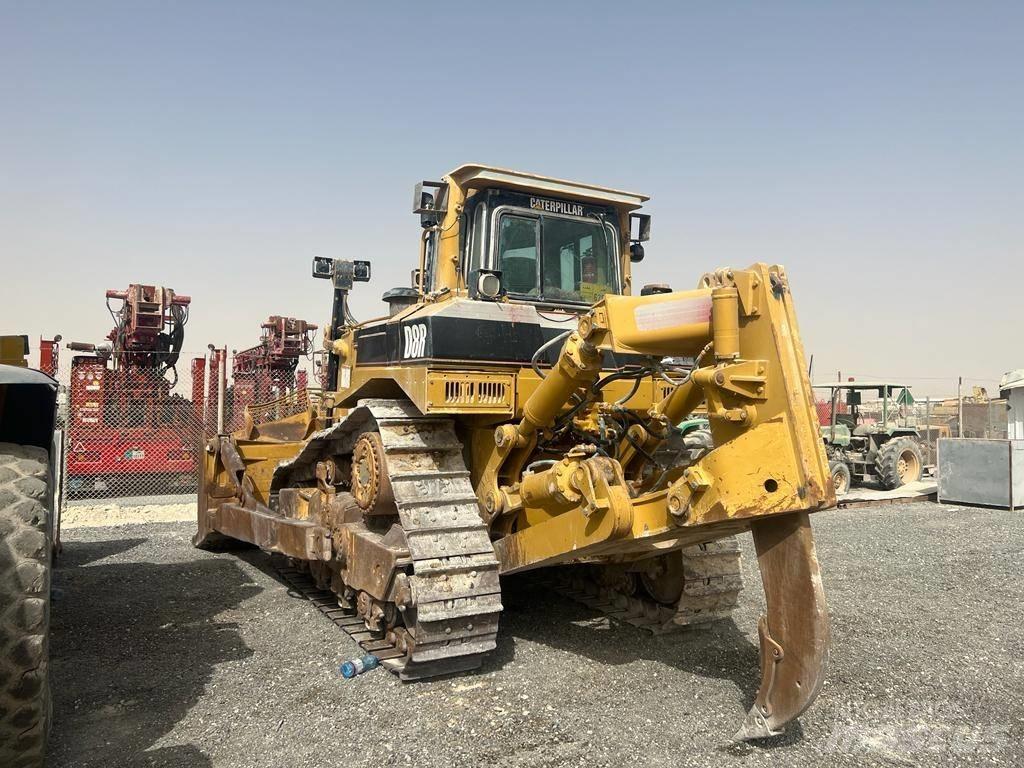 CAT D 8 R Buldozer sobre oruga