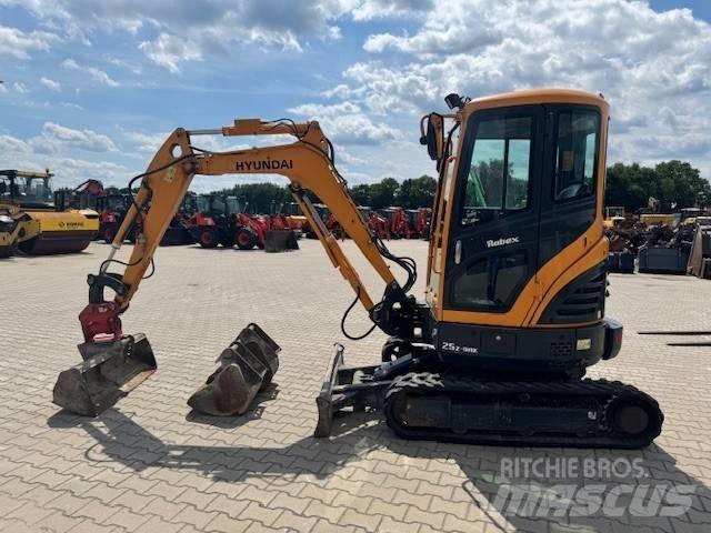 Hyundai R25Z-9 AK Mini excavadoras < 7t