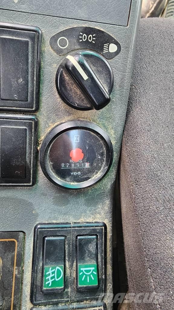 Volvo EW 140 B Excavadoras de ruedas