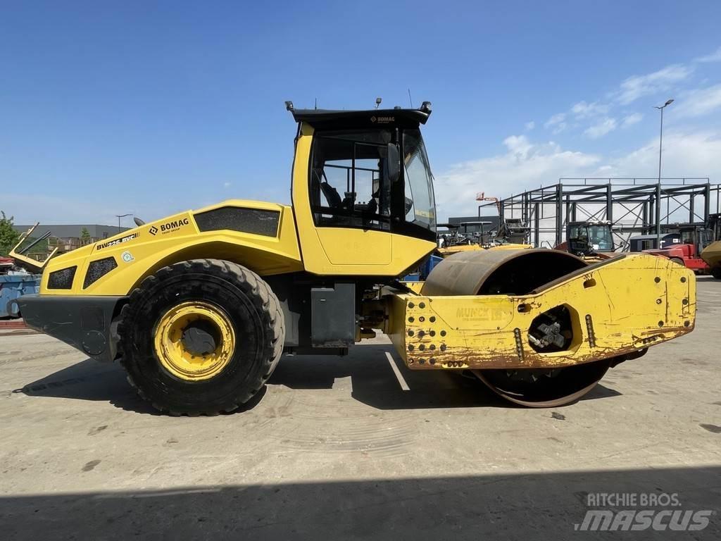 Bomag BW 226 BVC-5 Rodillos de un solo tambor