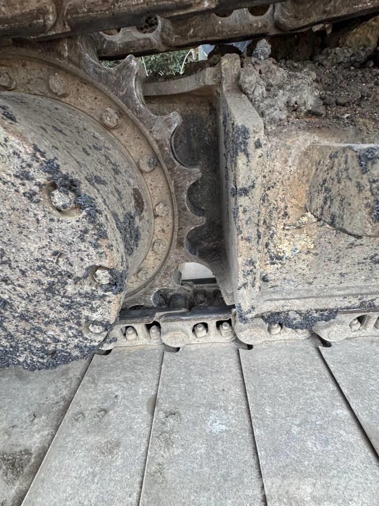 Hitachi ZX 135 US-6 Excavadoras de cadenas