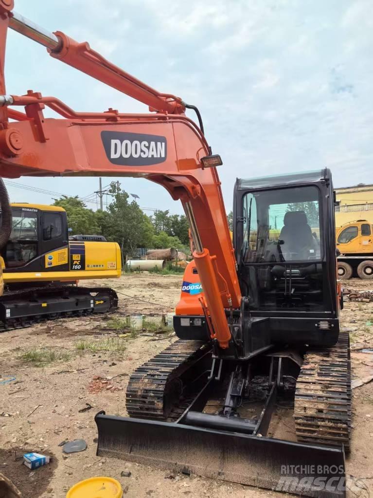 Doosan DX 60 Excavadoras de cadenas