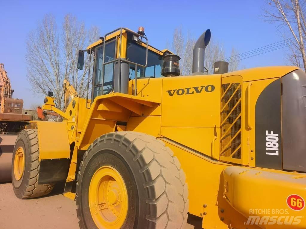 Volvo L 180 F Cargadoras sobre ruedas