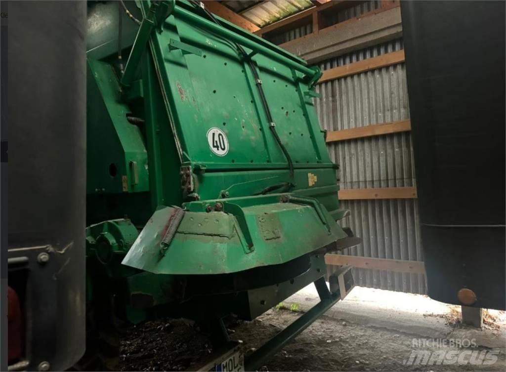 Tebbe HS 200 Remolques esparcidores de estiércol