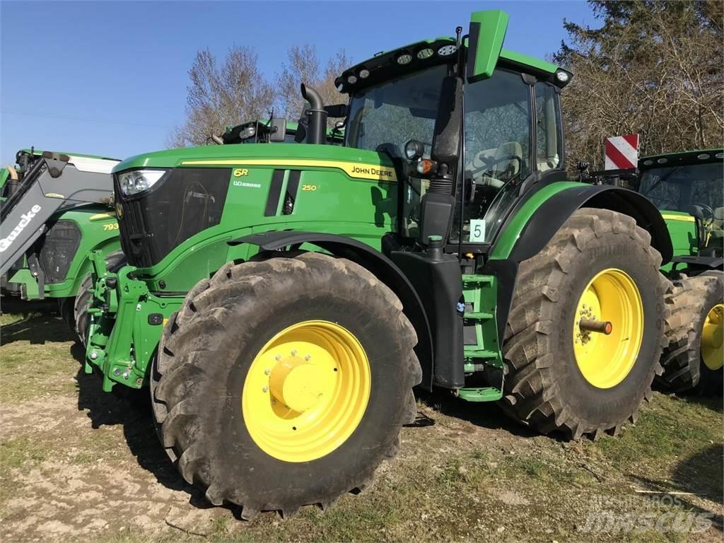 John Deere 6R 250 Tractores