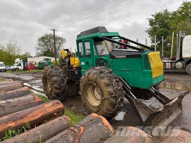 Timberjack 240C Arrastrador de troncos