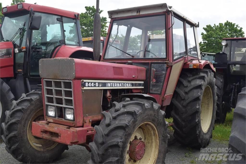 Case IH 844 A/S Tractores