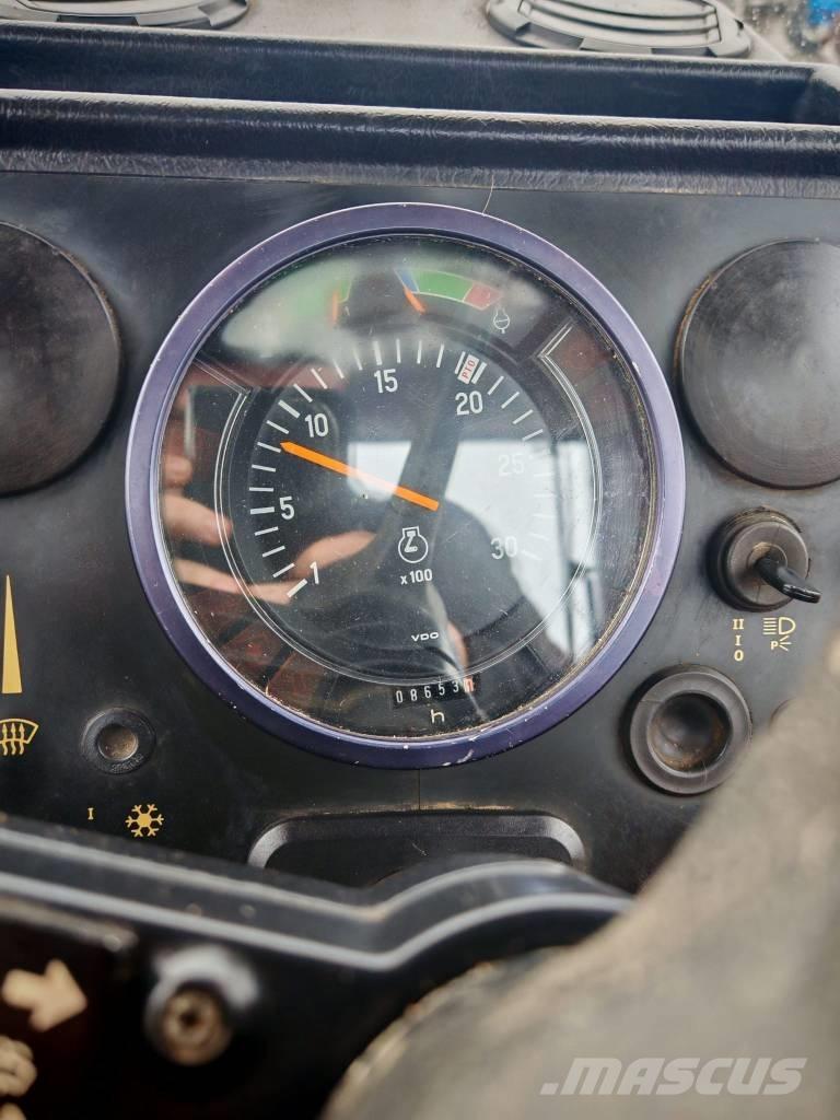 Valmet 705 MYYTY Tractores