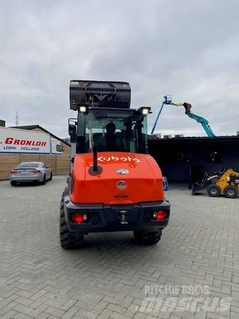 Kubota R 090 Cargadoras sobre ruedas