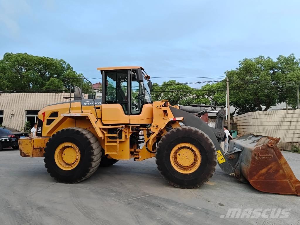 Volvo L 120 Cargadoras sobre ruedas