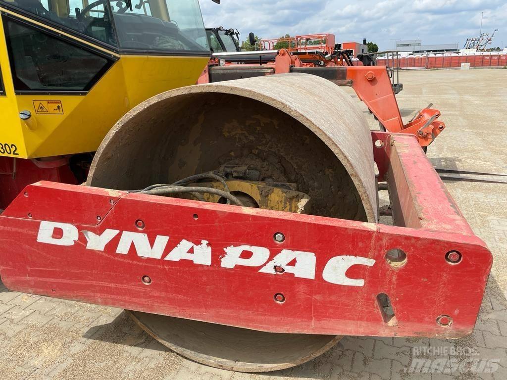 Dynapac CA 302 D Rodillos de un solo tambor