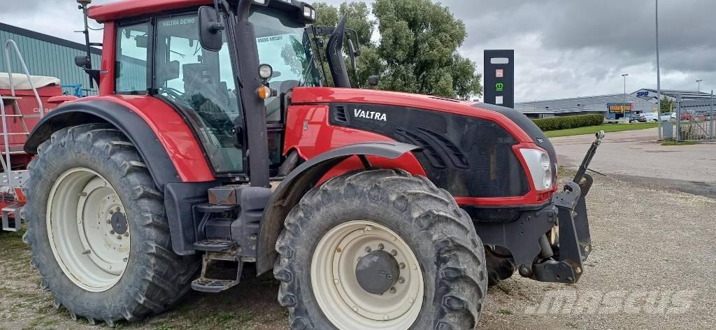 Valtra T 203 Tractores